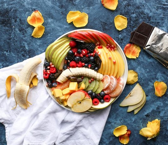 خطرات خوردن بیش از حد غذای رستوران